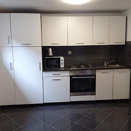 Petra Appartement Ðakovo Buitenkant foto