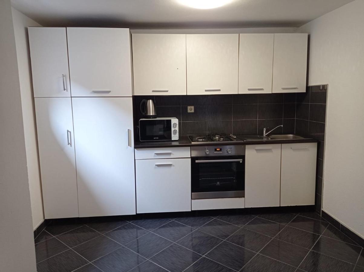 Petra Appartement Ðakovo Buitenkant foto