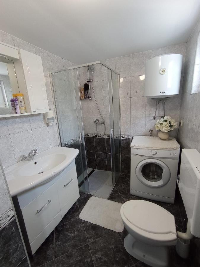 Petra Appartement Ðakovo Buitenkant foto