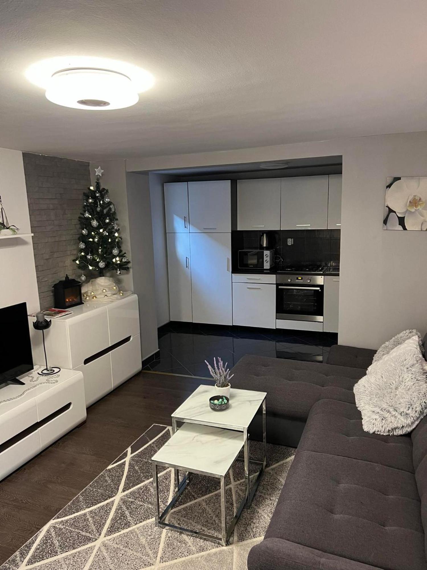 Petra Appartement Ðakovo Buitenkant foto